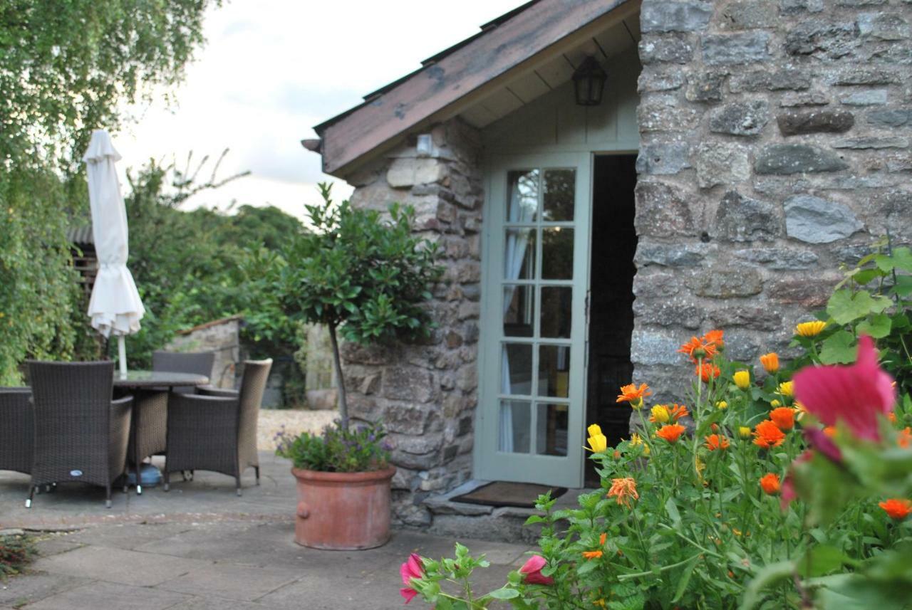 Fenny Castle Vineyard Cottage Wookey Exterior photo